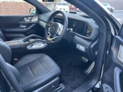 GLE400dクーペスポーツ車内