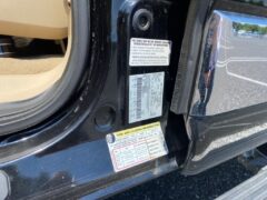 リンカーンナビゲーターのカラーコードステッカー位置