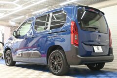 シトロエンベルランゴのリア写真