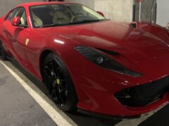 フェラーリ812スーパーファストの画像