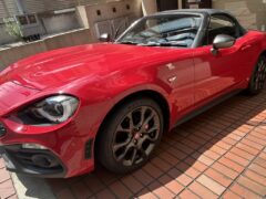 アバルト124スパイダー