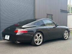 911カレラ4ミレニアムエディション（タイプ996）リアビュー