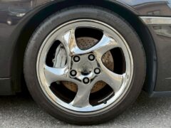 911カレラ4ミレニアムエディション（タイプ996）ポリッシュ仕上げ18インチホイール