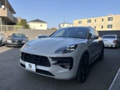 ポルシェマカン