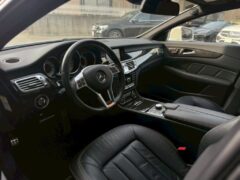 左ハンドルのCLS350