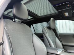 C220dステーションワゴンアバンギャルドAMGラインのパノラミックスライディングルーフ